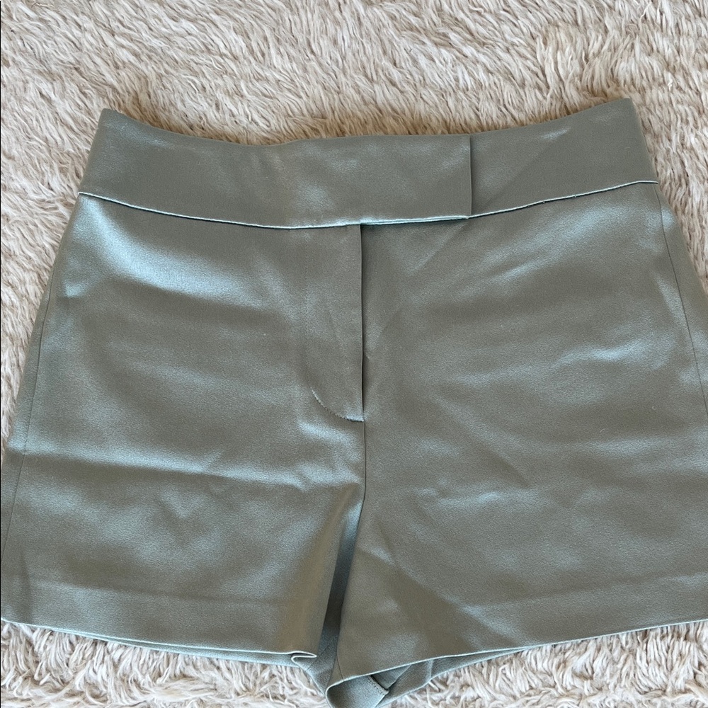 NWOT Alice + Olivia Silk Shorts